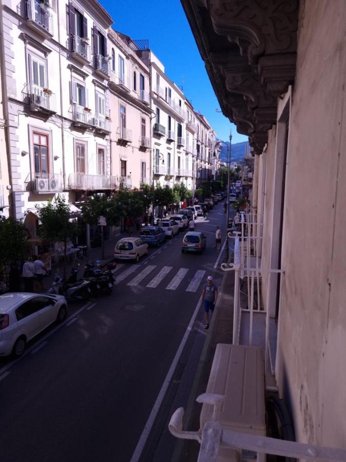Bed and Breakfast Il Balconcino Di Mary Sorrent Exterior foto